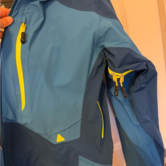 Phonix Ski Shell Jacket - Picture 4 of 9